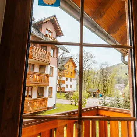 Vacationclub - Lesny Dom 16a 14 شقة كارباش